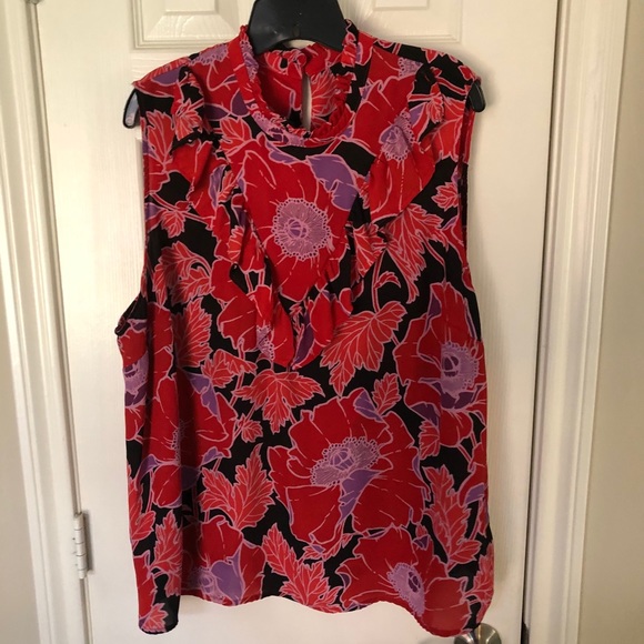 Red Floral Mock Neck Tank Blouse - Picture 6 of 7